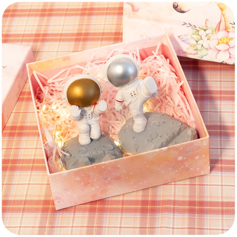 Giá Đỡ Điện Thoại Để Bàn Đáng Yêu Hình Phi Hành Gia, Giá Đỡ Ipad Đa Năng Tiện Lợi CICIBOX