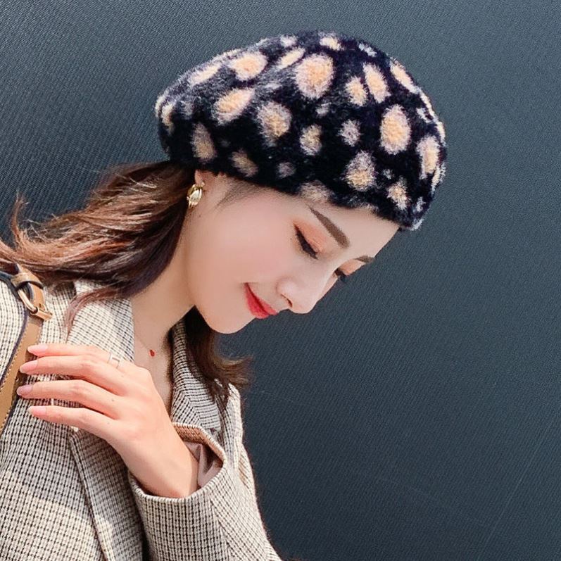 Mũ beret len thiết kế thời trang nữ thanh lịch