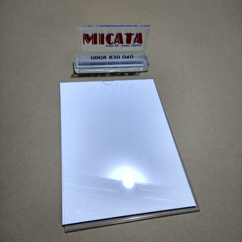 KỆ MICA A4 DÁN TƯỜNG 21X30CM