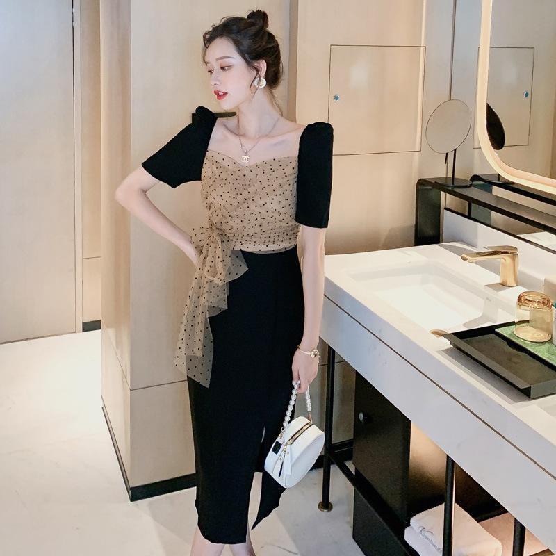 Váy voan lưới chấm bi cổ vuông gợi cảm mùa hè 2021 nơ mới Phong cách Hepburn đen nhỏ