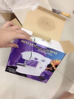 Máy khâu mini có đèn có cắt chỉ