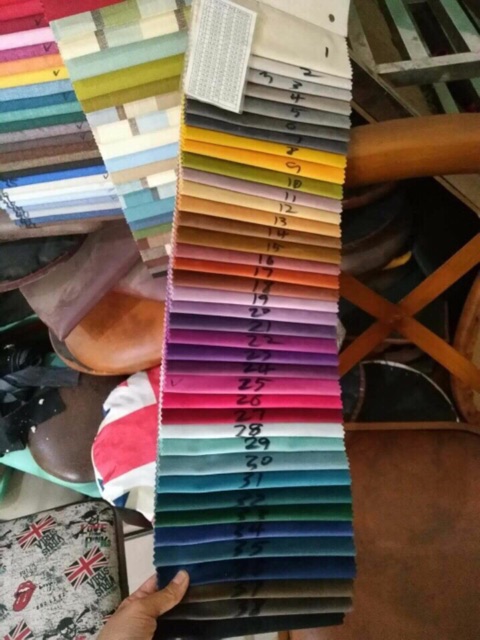 Ghế bàn trang điểm chân kim loại lót đệm vải nhung - PB60 | BigBuy360 - bigbuy360.vn