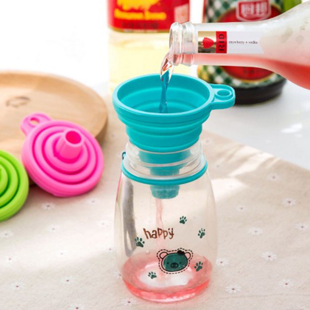 Phễu bằng Silicone mềm có thể gấp gọn tiện dụng cho nhà bếp