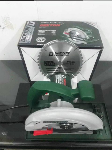 Máy cắt gỗ Cầm tay DEKTON 1500w