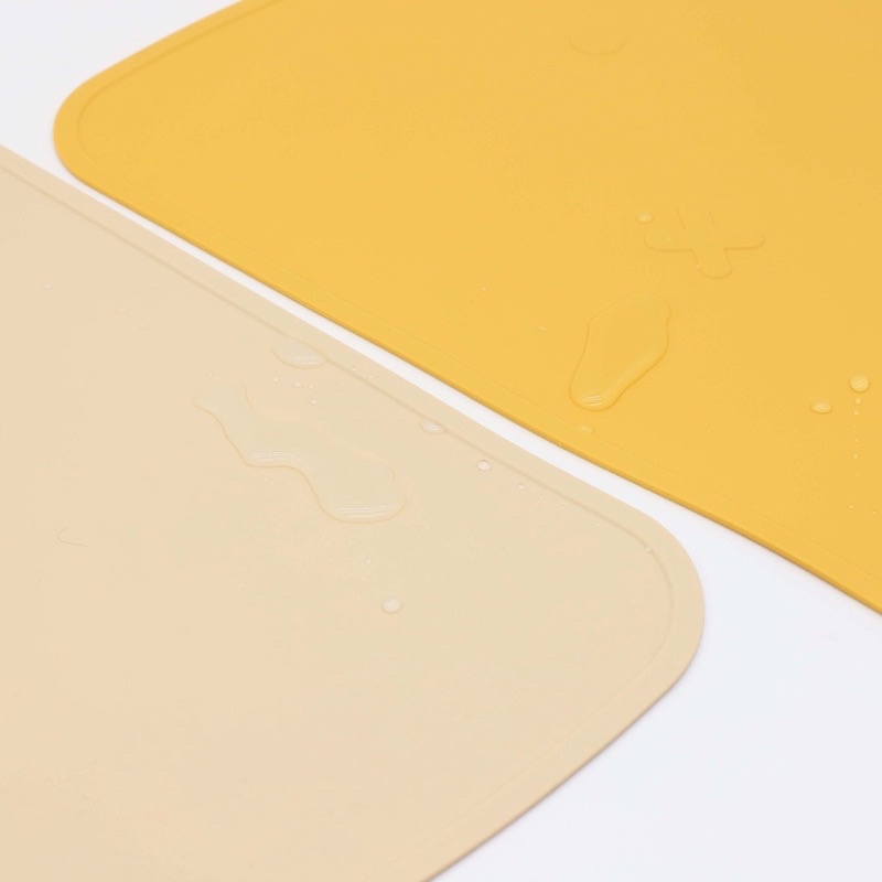 Tấm lót silicone hình gấu dễ thương, đồ dùng ăn dặm xinh xắn cho bé
