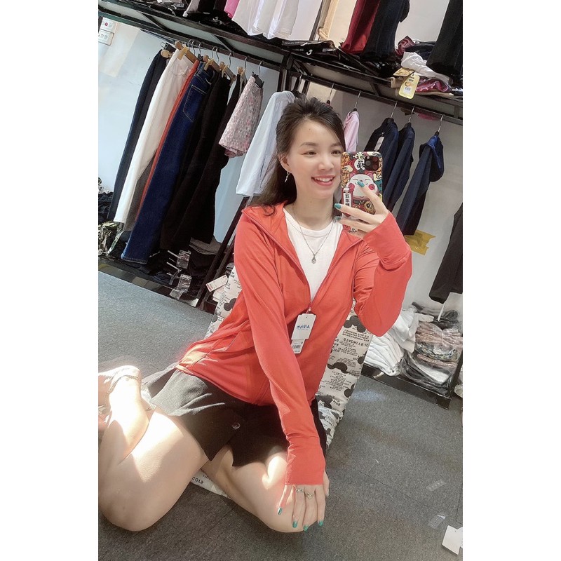 Áo chống nắng Uniqlo | BigBuy360 - bigbuy360.vn