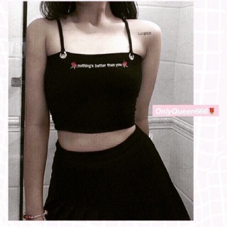 Áo croptop 2 dây xỏ khuyên