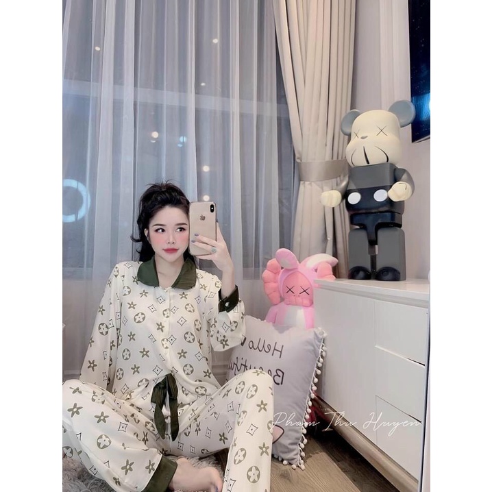 Bộ đồ ngủ Pijama 𝘾𝘼𝙊 𝘾𝘼̂́𝙋 tay dài cổ sen, Bộ mặc nhà lụa mango mềm mịn thương hiệu Sam , Trẻ trung , sang chảnh