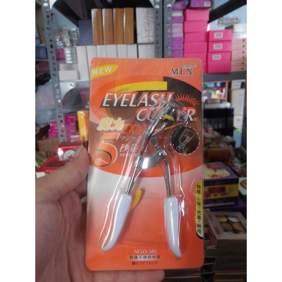 KẸP BẤM MI eyelash curler