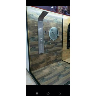 Sen thuyền vàng đồng và trắng đen