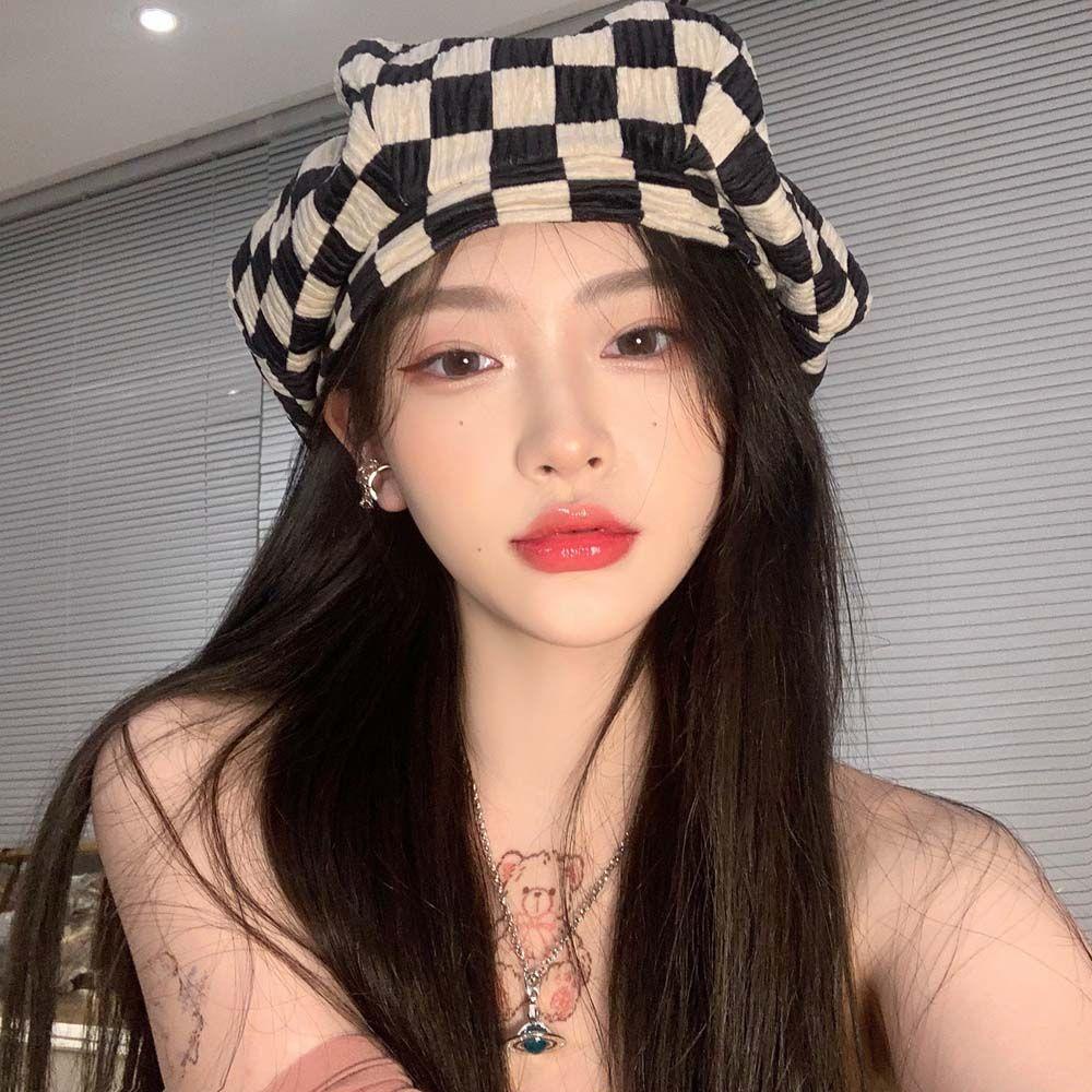 Qqmall Mũ Beret Vải Nhung Kẻ Ô Vuông Thời Trang Thu Đông Phong Cách Retro Khí Chất Dành Cho Nữ