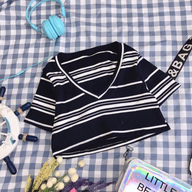 Áo crop sọc gân cổ V - CÓ VIDEO ẢNH THẬT | BigBuy360 - bigbuy360.vn