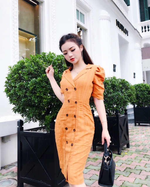 Váy liền cổ vest