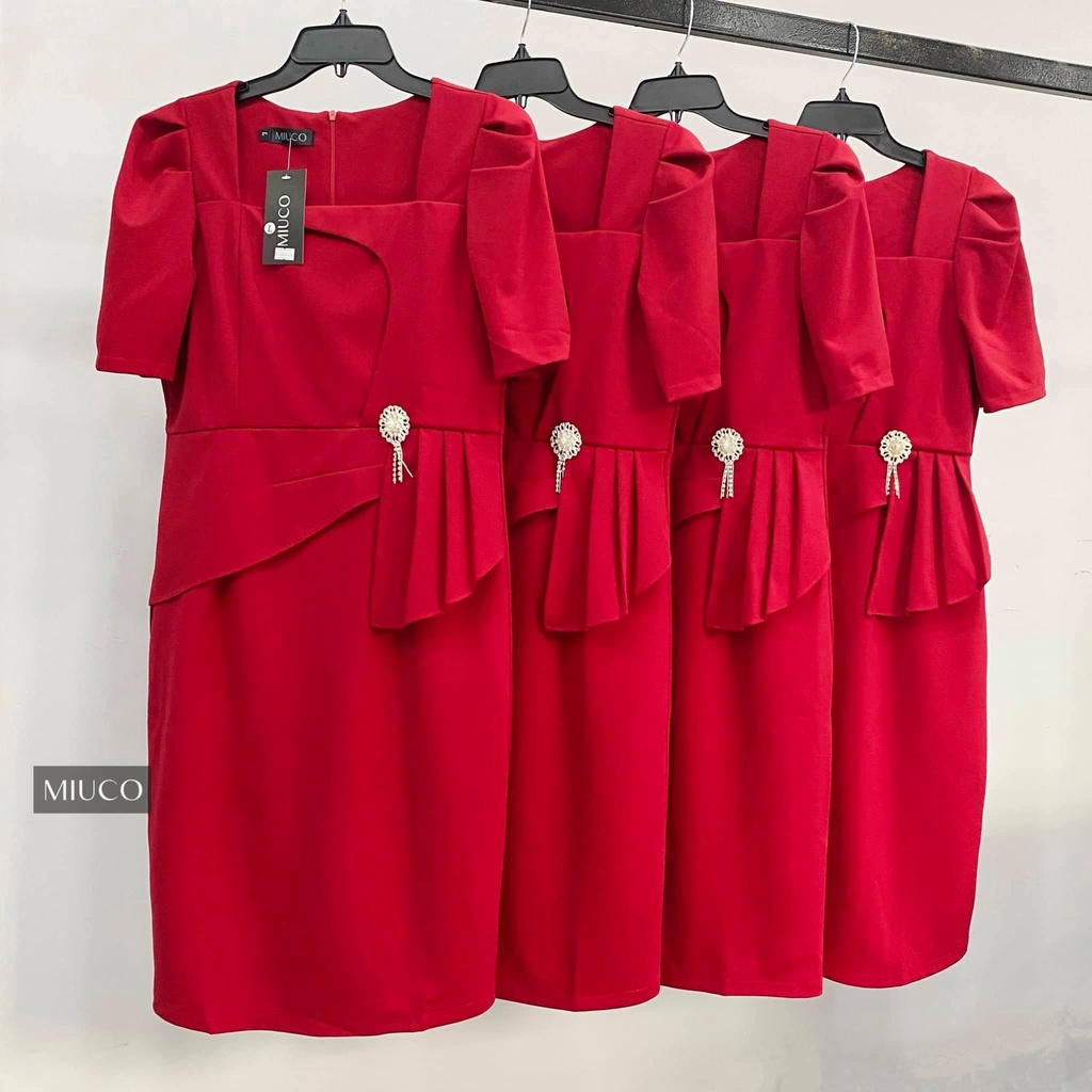 Đầm đi tiệc cho mẹ u40 u50 - Đầm Peplum che bụng