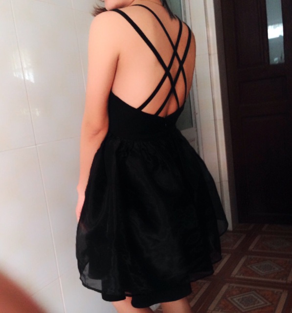 Váy chéo lưng phối gương có đen, trắng