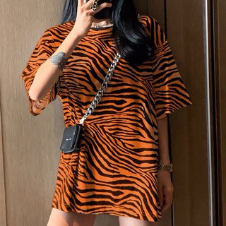 Hàng có sẵn áo hot trend