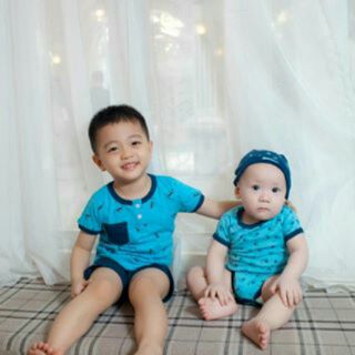 Áo bổ nẹp và quần đùi Lullaby