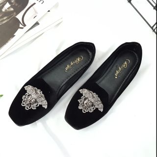 FREESHIP 99K TOÀN QUỐC_Giày bệt nữ mũi vuông mặt Versace