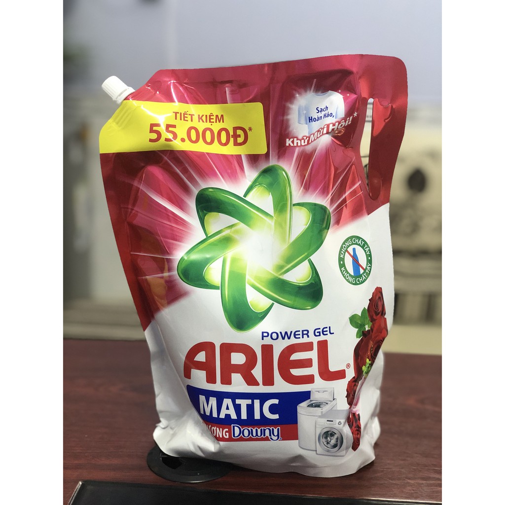 Nước giặt Ariel Matic Đậm đặc hương Downy túi 2.15kg