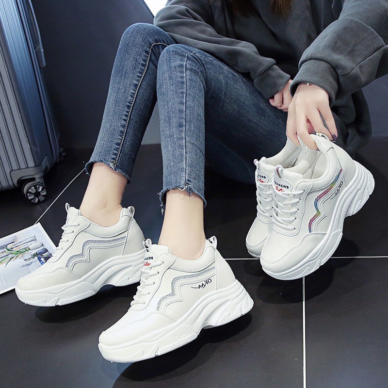 [Mã FAGREEN245 giảm 10% tối đa 30k đơn từ 99k] Giày thể thao nữ độn đế siêu cao viền màu OKAA | BigBuy360 - bigbuy360.vn