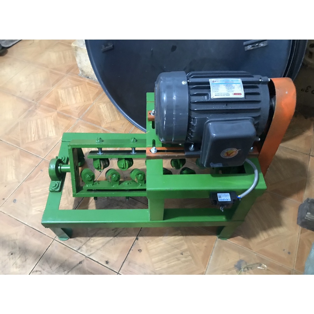 Máy duỗi sắt 6-8 có motour 1hp