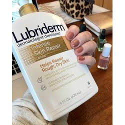 Sữa dưỡng thể chống khô da Lubriderm - hàng Mỹ - SP không thể thiếu trong mùa đông