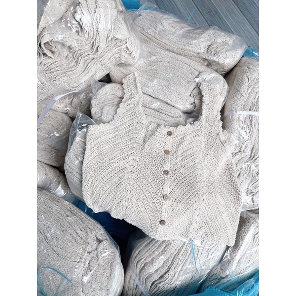 Áo len móc ba lỗ