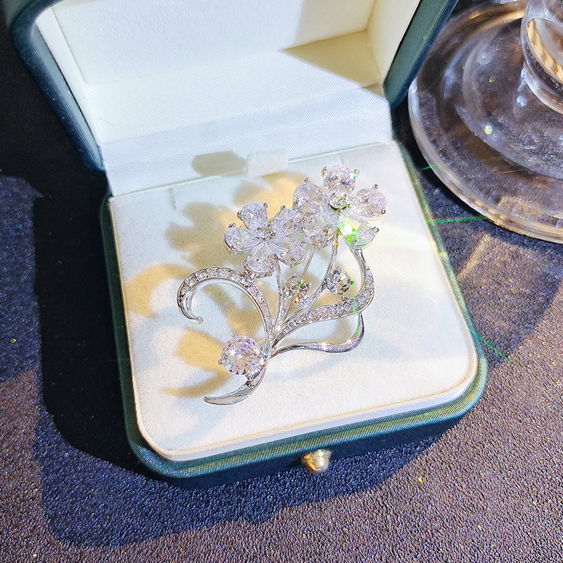 Ghim Cài Áo Hình Hoa Zircon Mạ Bạc Chống Chói Thời Trang