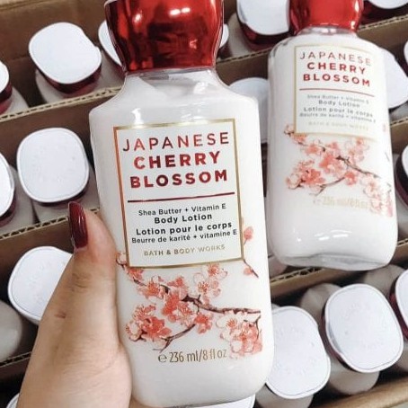 Ƀ Sữa Dưỡng Thể Bath Body Works Japanese Cherry Blossom Body Lotion 236ml Ƀ