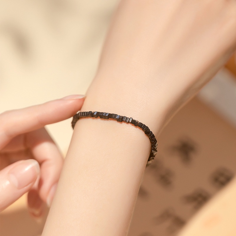 [Hàng Mới Về] Vòng Tay Đính Đá Đen Phong Cách Retro Cá Tính Thời Trang Mùa Hè