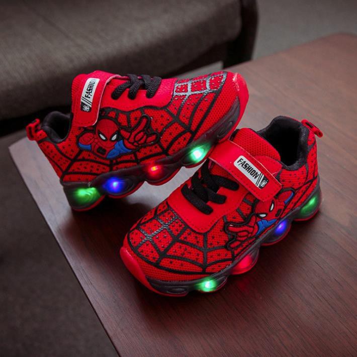 Giày bé trai siêu nhân nhện, giày ánh sáng cho bé mới năm 2021