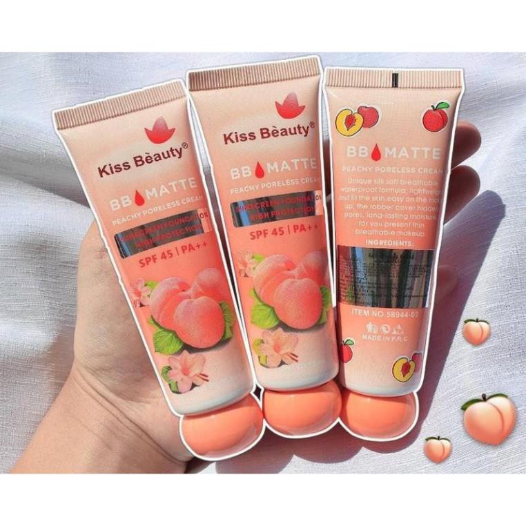 Kem lót nền BB Matte Kiss Beauty đào 50ml, Kem nền Kiss Beauty 2 in 1 che khuyết điểm và kiềm dầu | BigBuy360 - bigbuy360.vn