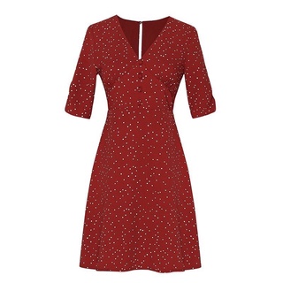 Đầm đỏ chấm bi dáng cutout lưng