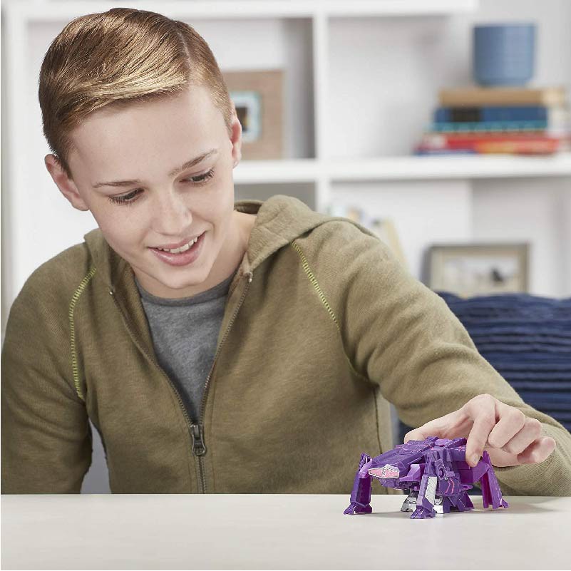 Đồ chơi Hasbro Robot biến hình thần tốc Shockwave Transformer Cyberverse E4791