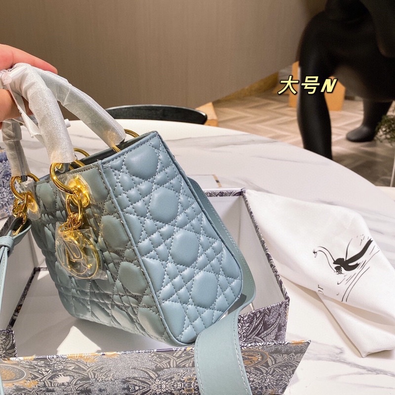 Túi xách diỏr lady sz 20 chất da thật hàng order trung