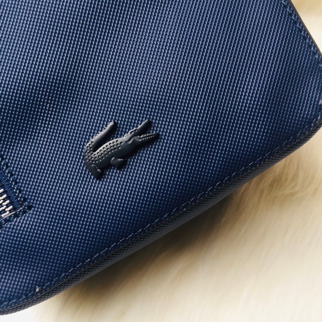 TÚI ĐEO CHÉO LACOSTE CHANTACO