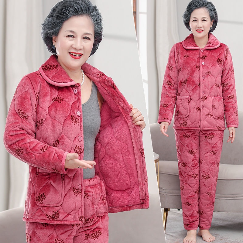 Đồ ngủ phụ nữ trung niên và cao tuổi