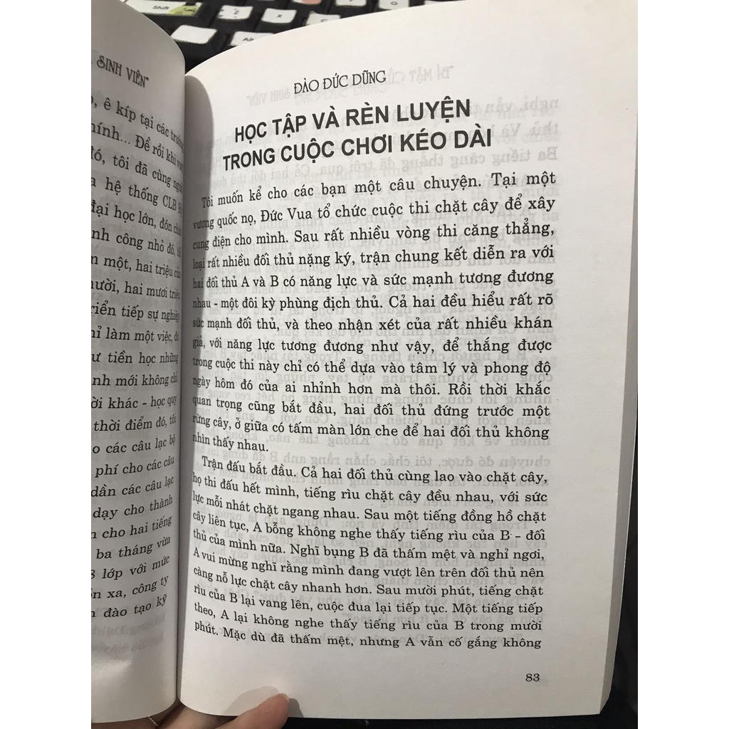 Sách - Bí mật của những đại gia sinh viên
