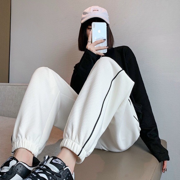 Quần Nữ dáng jogger sọc thể thao chất da cá bo gấu siêu xinh mặc đi chơi đi học QN778