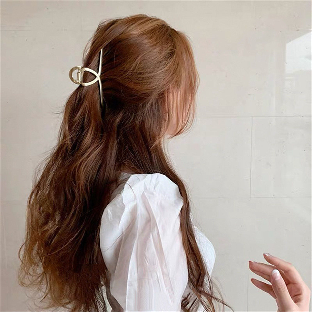 Kẹp tóc càng cua bằng kim loại thiết kế thanh lịch nữ tính