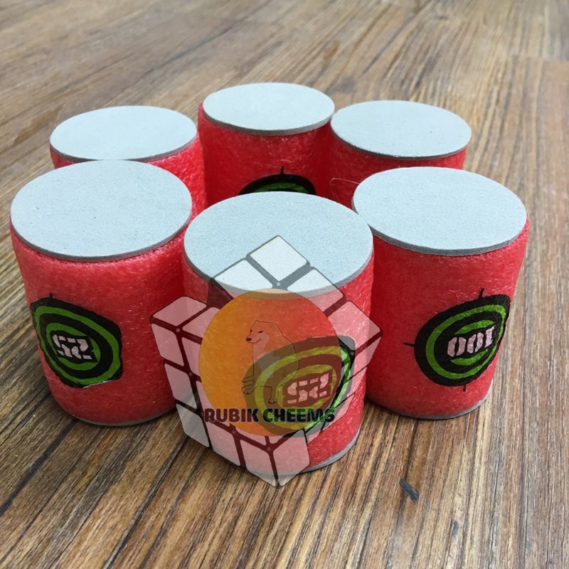 Lon xốp mềm làm mục tiêu cho bé