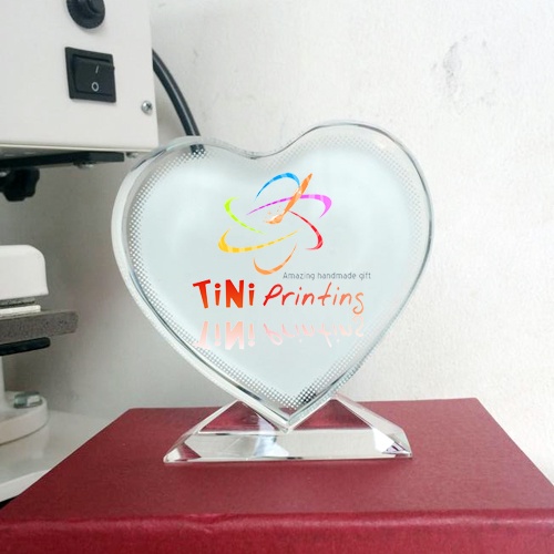 Pha lê trái tim thương hiệu Tini Printing kích thước phi 10 in hình theo yêu cầu