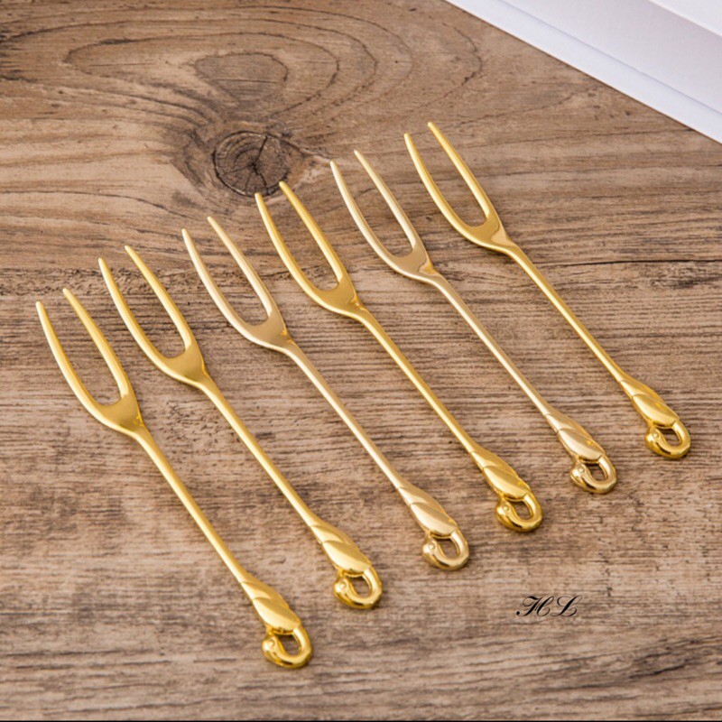 Bộ thìa dĩa thiên nga hoàng gia giá đựng hình thiên nga y hình