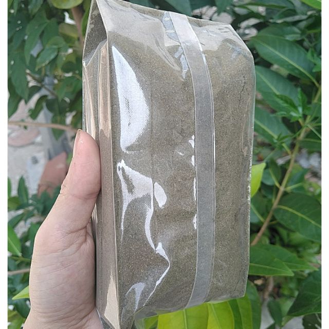 Bột lá trầu không nguyên chất giúp giảm mụn nám, xông hơ sau sinh