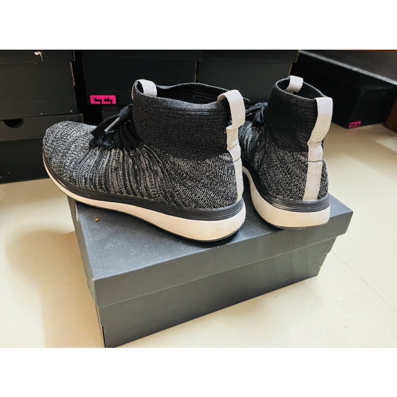 Giày Bershka size 38