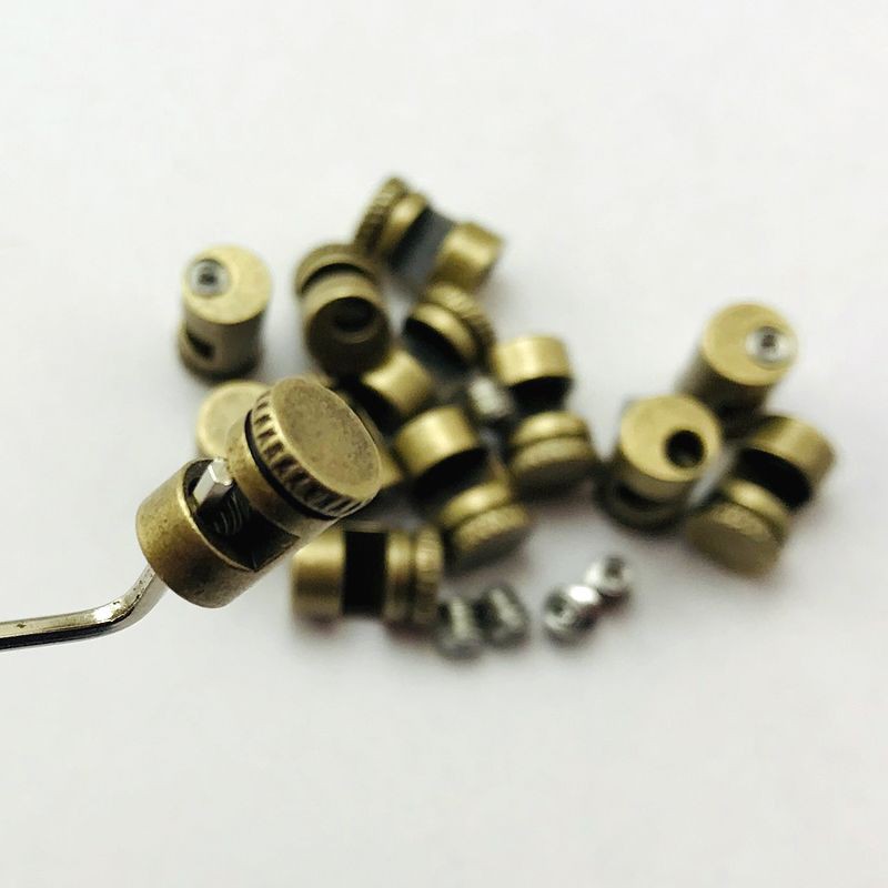 Phụ kiện THUMB STUD bằng đồng mở nhanh cho Dao gấp BUCK 110 | BigBuy360 - bigbuy360.vn