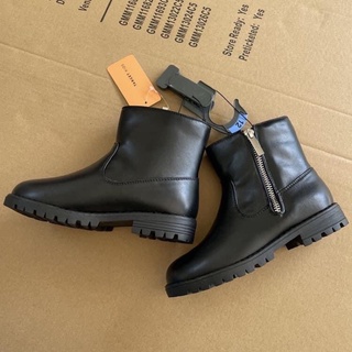 Boot da bé gái