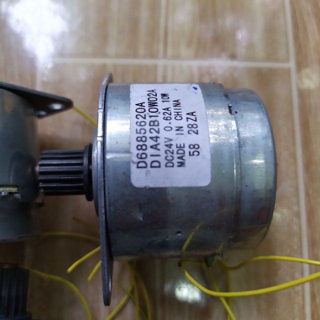 Brushless Motor 12-24v 10w quay chiều quạt bàn