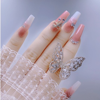 Nailbox móng úp ombre trắng đính đá,charm + nơ