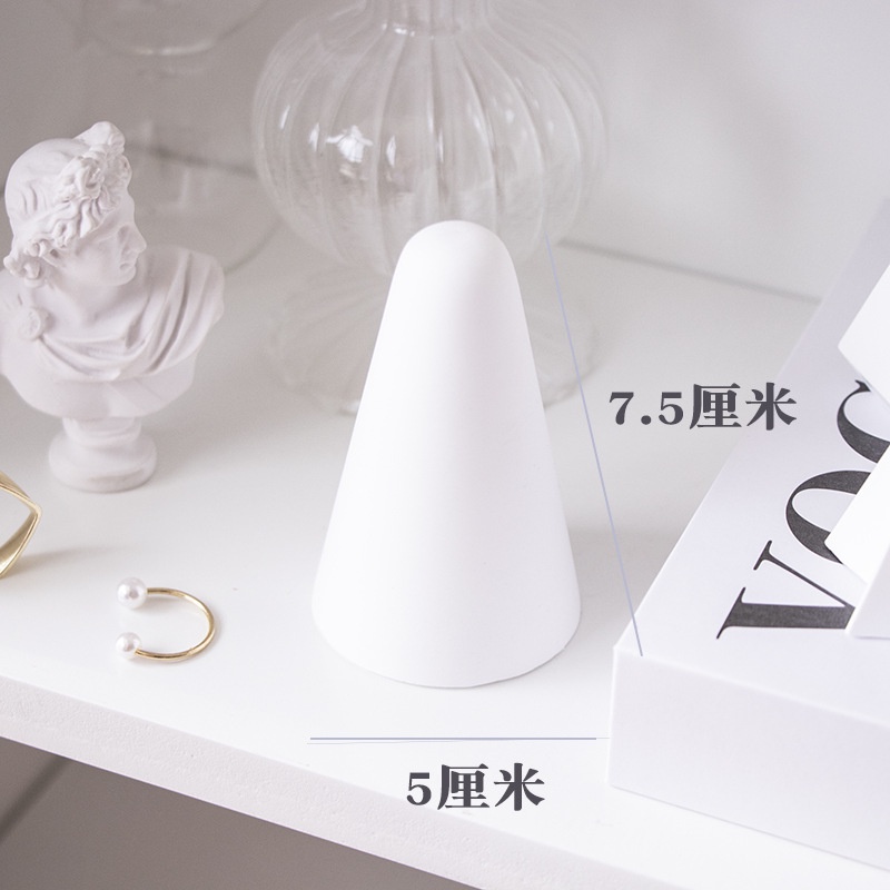Giá Đỡ Trưng Bày Nhẫn Hình Nón Độc Đáo Trang Trí Bàn Làm Việc